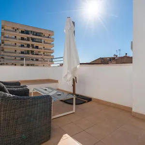 https://apartamentos-castillo-fuengirola.1costadelsol.com